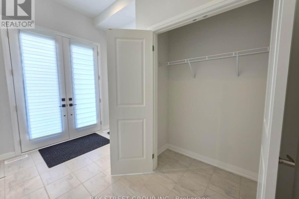 Eating area - 63 Sandels Avenue, Richmond Hill, ON L4S0M5 Photo 4