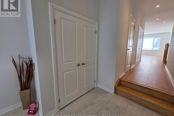 Primary Bedroom - 63 Sandels Avenue, Richmond Hill, ON L4S0M5 Photo 5