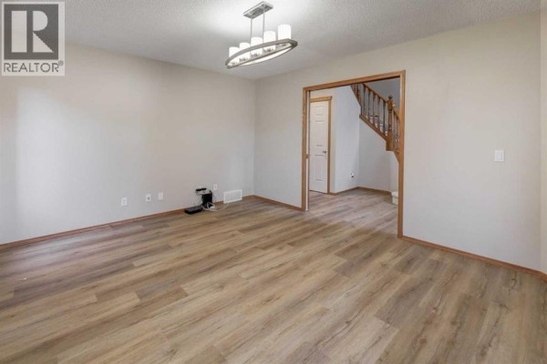 Laundry room - 63 Sierra Madre Crescent Sw, Calgary, AB T3H3M4 Photo 5