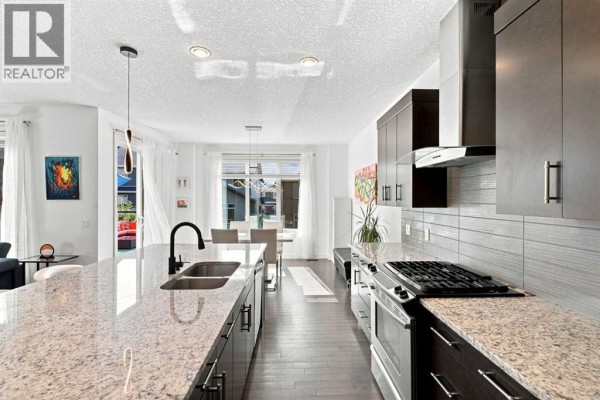 Living room - 63 Sunset Park, Cochrane, AB T4C0N4 Photo 5