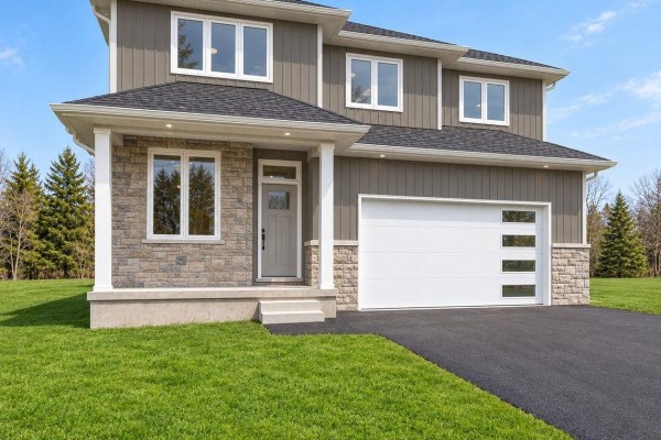 63 Swan Avenue, Pelham