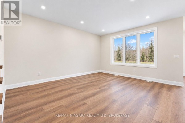 Dining room - 63 Swan Avenue, Pelham, ON L3E0B1 Photo 5