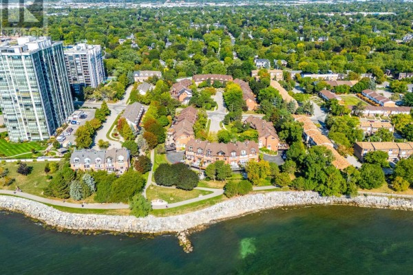 63 Tradewind Drive, Oakville, ON, photo 2