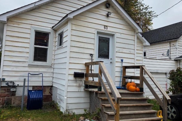 Primary Bedroom - 63 Trelawne Ave, Sault Ste  Marie, ON P6B2M7 Photo 2