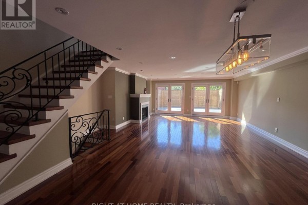 63 Walker Avenue, Toronto, ON, photo 3