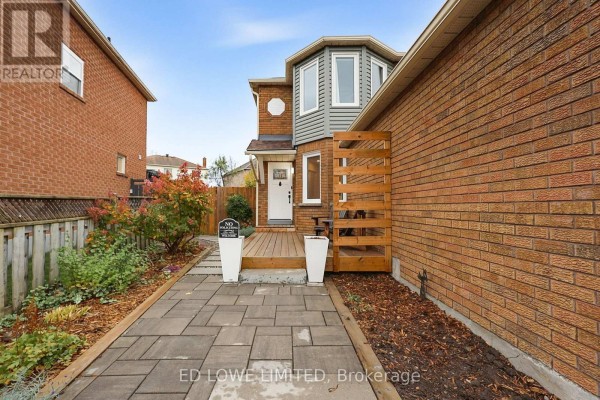 Bedroom 3 - 63 Weatherup Crescent, Barrie, ON L4N7J6 Photo 3