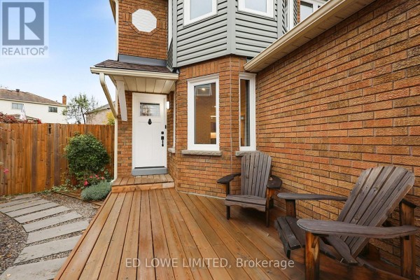 Dining room - 63 Weatherup Crescent, Barrie, ON L4N7J6 Photo 4