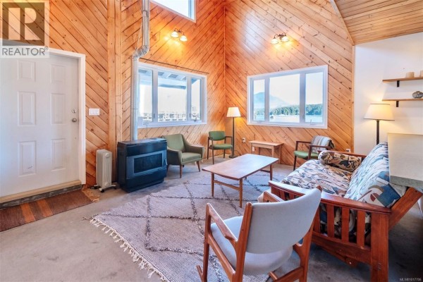 630 Campbell St, Tofino, BC V0R2Z0 Photo 5