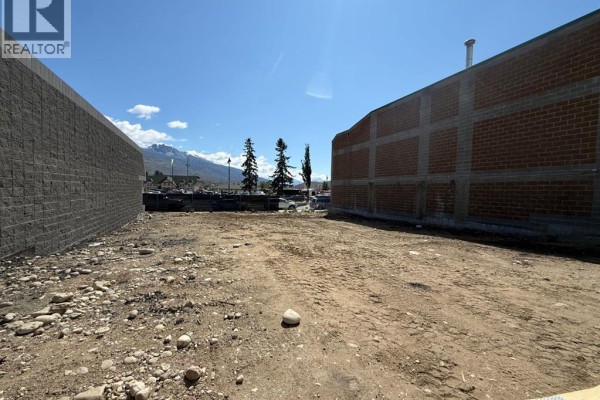 630 Connaught Drive, Jasper, AB T0E1E0 Photo 2