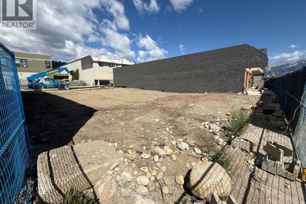 630 Connaught Drive, Jasper, AB T0E1E0 Photo 4