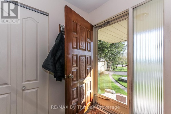 Cold room - 630 Sunnidale Road S, Wasaga Beach, ON L9Z1J7 Photo 5