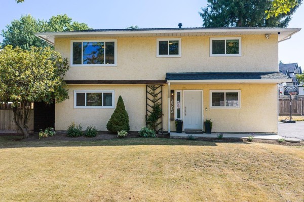 6304 Sundance Drive, Surrey, BC V3S8A9 Photo 2