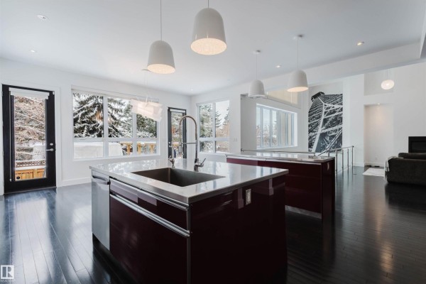 Kitchen - 6307 125 St Nw, Edmonton, AB T6H3V8 Photo 3