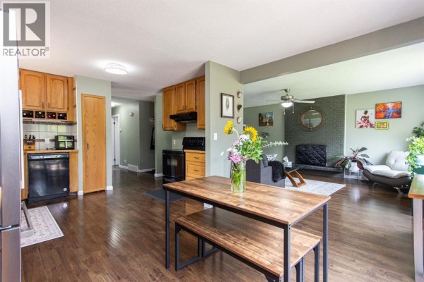 6308 61 Avenue, Red Deer, AB, photo 3