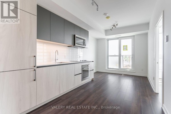 631 - 150 Logan Avenue, Toronto, ON M4M0E4 Photo 4