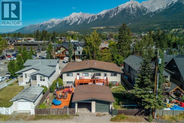 631 & 633 7th Street, Canmore, AB T1W2C2 Photo 4