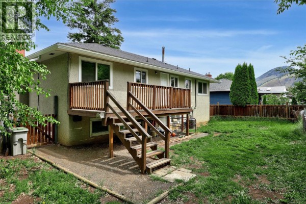 Bedroom - 631 Brandon Avenue, Kamloops, BC V2B1N5 Photo 4