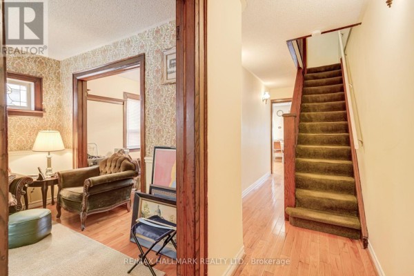 Primary Bedroom - 631 Lauder Avenue, Toronto, ON M6E3J8 Photo 4