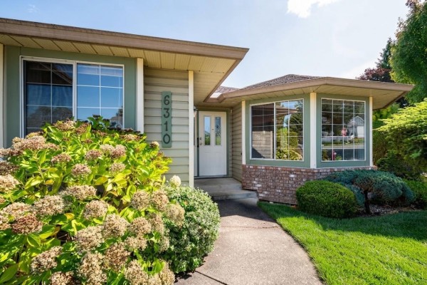 6310 171 Street, Surrey, BC V3S7K4 Photo 2
