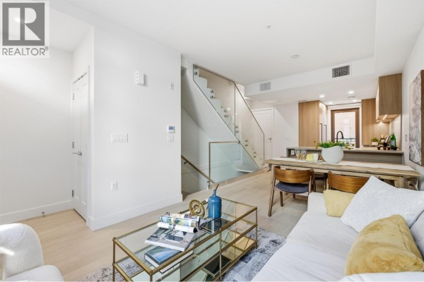 6310 Oak Street, Vancouver, BC V6M2W4 Photo 4