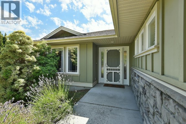 6317 Samron Road, Sechelt, BC, photo 2