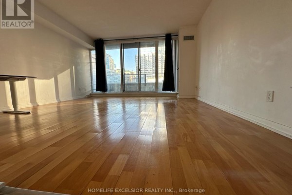 632 - 111 Elizabeth Street, Toronto, ON M5G1P7 Photo 5