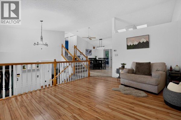 Family room - 6320 Bliss Point, Prince George, BC V2K5A7 Photo 4