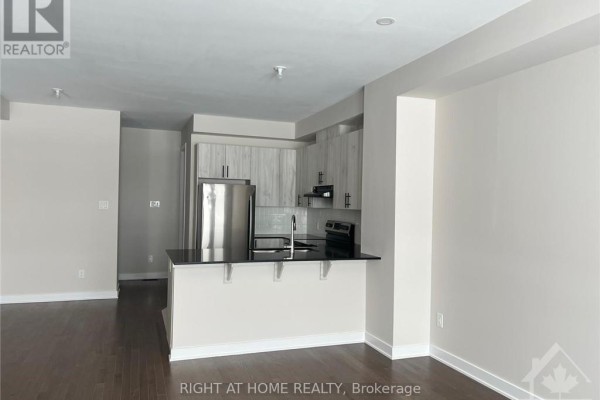 Living room - 6325 Perth Street, Ottawa, ON K0A2Z0 Photo 5
