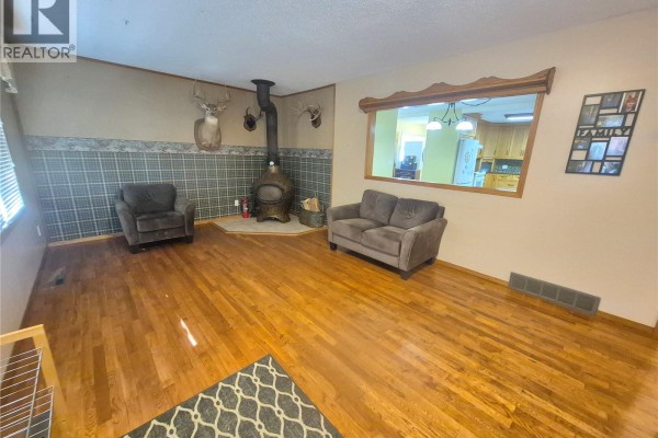 Dining room - 633 Beckwell Avenue, Radville, SK S0C2G0 Photo 2