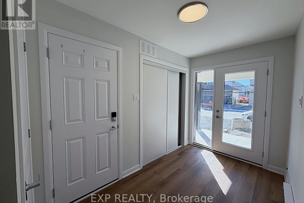 Primary Bedroom - 633 Moonglade Crescent, Ottawa, ON K2J7N2 Photo 3
