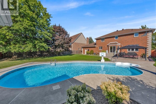 633 Old Tecumseh Road East, Belle River Residential Sold $964,900