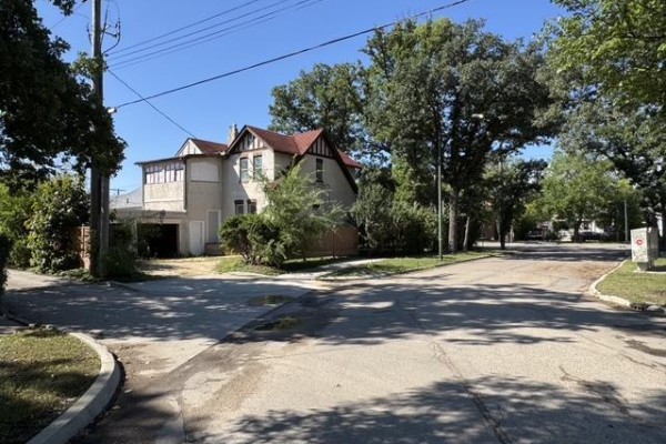 633 St Mary Road, Winnipeg, MB R2M3M2 Photo 3