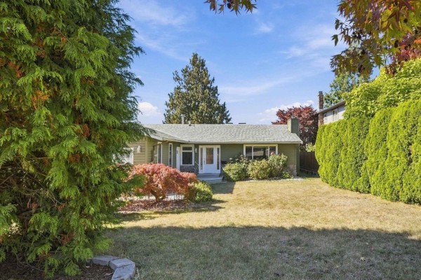 6333 180a Street, Surrey, BC V3S4L7 Photo 2