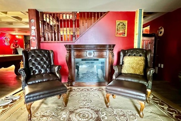 Living room - 634, 67325 Churchill Park Drive, Lac La Biche, AB T0A2C0 Photo 3