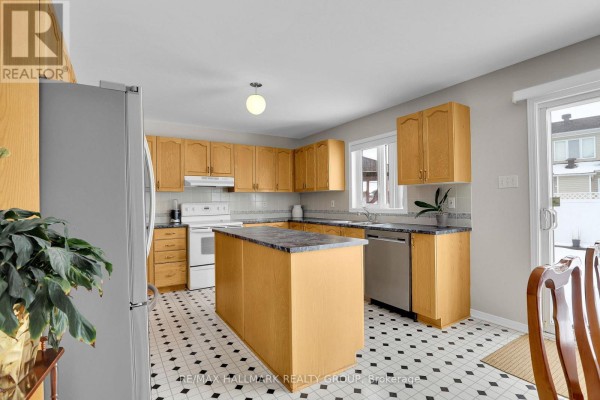 634 Aquaview Drive, Ottawa, ON K4A4W2 Photo 5