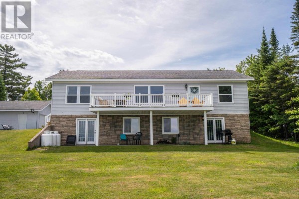 634 Lakeshore Dr, Sault Ste  Marie, ON, photo 2