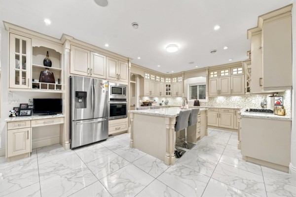 6345 128th Street, Surrey, BC V3X1S9 Photo 5