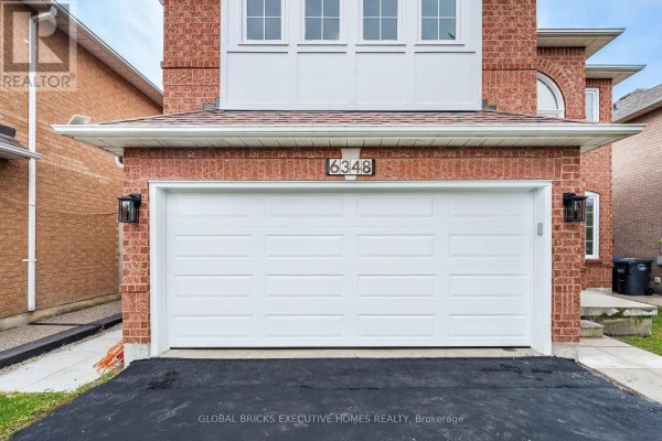 Kitchen - 6348 Newcombe Drive, Mississauga, ON L5V2G5 Photo 5