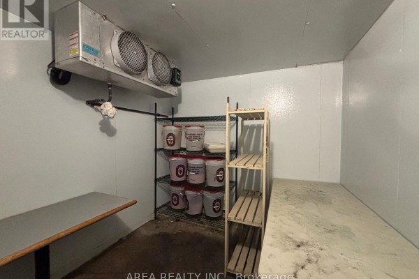 635 Gerrard Estates E, Toronto, ON M4M1Y2 Photo 5