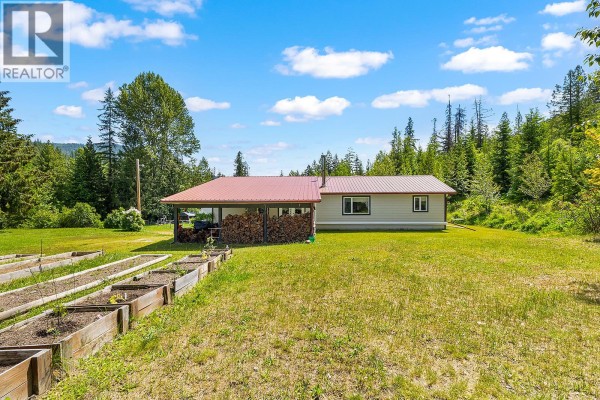 Bedroom - 635 Lakeview Arrow Creek Road, Wynndel, BC V0B2N1 Photo 2