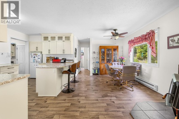 Foyer - 635 Lakeview Arrow Creek Road, Wynndel, BC V0B2N1 Photo 5