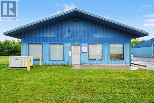 635 Nelson Street, Pembroke, ON K8A3P3 Photo 3
