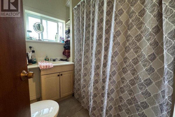 Bathroom - 635 Yonge Street, Minto, ON N0G2P0 Photo 5