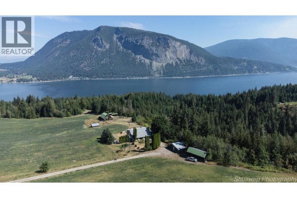 Bedroom - 6350 Lakeshore Drive Ne, Salmon Arm, BC V1E4N1 Photo 3
