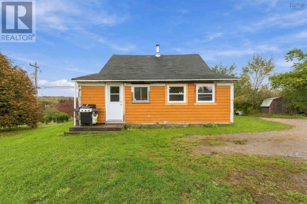 Dining room - 6351 Highway 101, Ashmore, NS B0W3T0 Photo 2