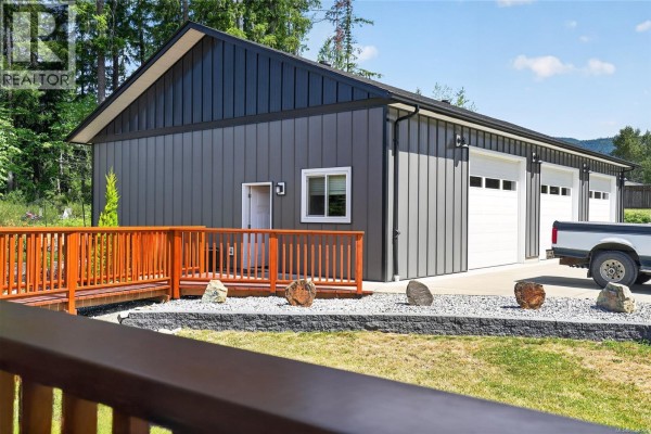 Primary Bedroom - 6353 Beaver Creek Rd, Port Alberni, BC V9Y8L3 Photo 5
