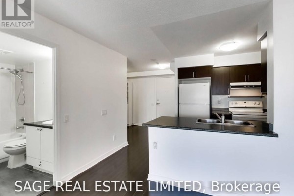 Kitchen - 636 - 60 Heintzman Street, Toronto, ON M6P5A1 Photo 3