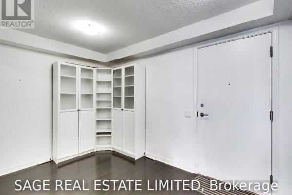 Primary Bedroom - 636 - 60 Heintzman Street, Toronto, ON M6P5A1 Photo 4