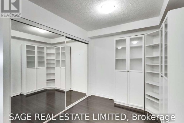 Den - 636 - 60 Heintzman Street, Toronto, ON M6P5A1 Photo 5