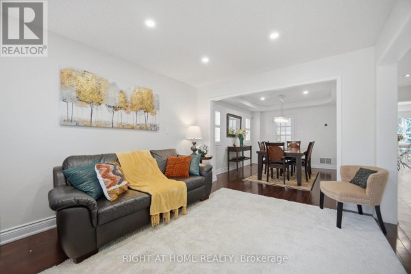 6379 Alderwood Trail, Mississauga, ON L5N6W9 Photo 2